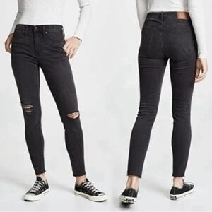 Madewell 9" High Rise Skinny Distressed Jeans (Black) 26